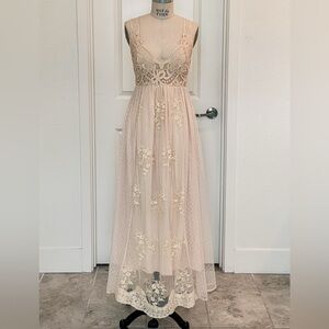 MAGNOLIA BOUTIQUE strappy romantic lace beach wedding maxi dress size Small NWOT